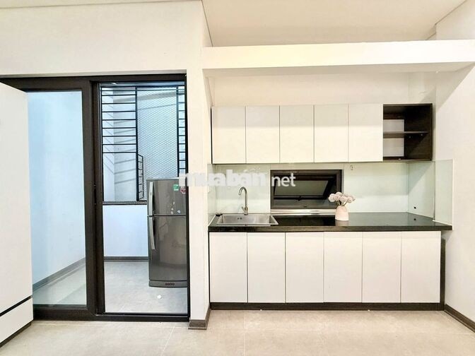 🔥 CCMN 25M² GẦN HỒ TÂY – 5TR – THANG MÁY – FULL ĐỒ 🔥