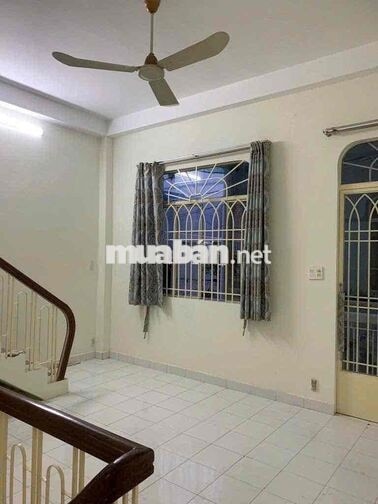 Nguyên căn 3PN 3WC sát mt Đào Duy Từ, Phú Nhuận | 1tr2l