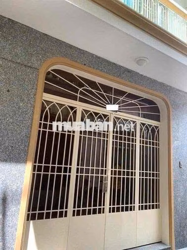 Nguyên căn 3PN 3WC sát mt Đào Duy Từ, Phú Nhuận | 1tr2l