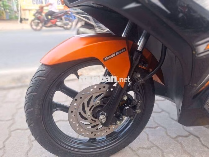 Honda Air Blade 2014 Cam đen