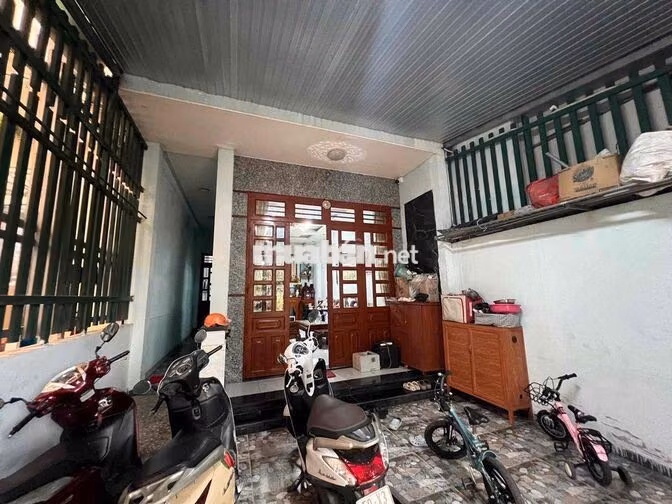 Bán Nhà 2 Tầng 104M2, Ngay Quốc Lộ 13 - Hiệp Bình Phước - Thủ Đức