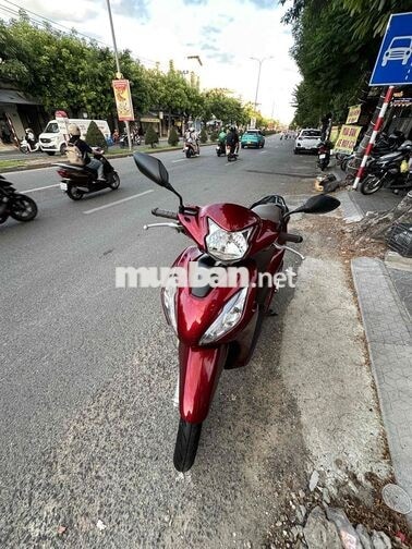 Honda Vision 2025 Cao Cấp màu Đỏ