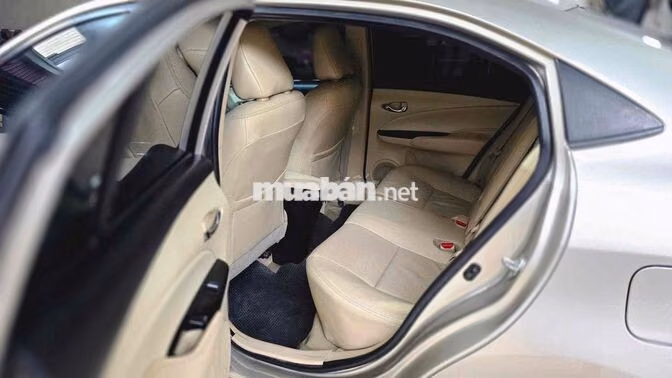 Toyota Vios 1.5G AT 2018 Vàng cát
