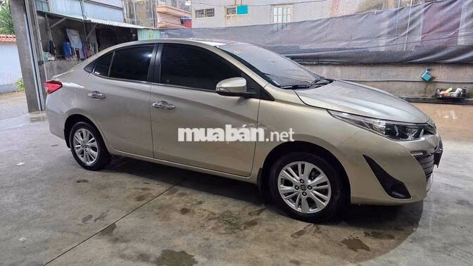 Toyota Vios 1.5G AT 2018 Vàng cát