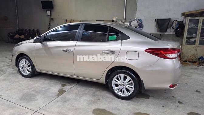 Toyota Vios 1.5G AT 2018 Vàng cát