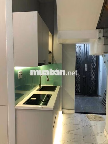 Bán Nhà 1T 3 Lầu 4X10 ,HXH 14/1 Đào Duy Từ