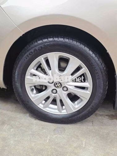 Toyota Vios 1.5G AT 2018 Vàng cát