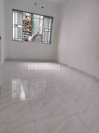 Cho thuê nhà sát MT đường Hoàng Sa, 3T 2PN 2WC sân thượng, giá 12,5tr.