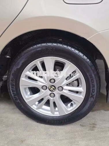 Toyota Vios 1.5G AT 2018 Vàng cát