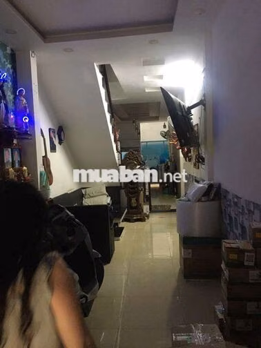mặt đường 32 ông ích Khiêm hẻm 7m kd mọi nghành nghề 