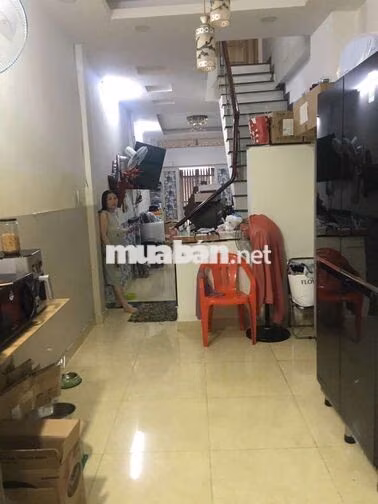 mặt đường 32 ông ích Khiêm hẻm 7m kd mọi nghành nghề 