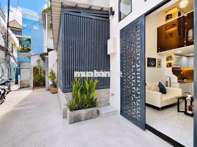 Mini House sát mặt tiền , XVNT Quận Bình Thạnh, Nhà mới 3 tầng