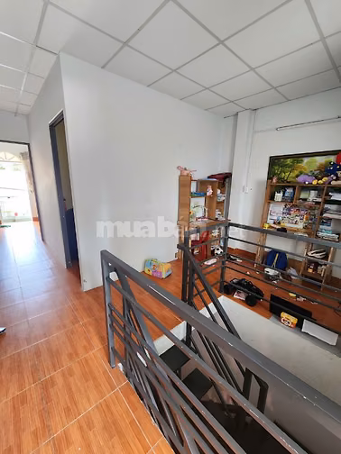 NHÀ ĐƯỜNG LÊ THỊ RIÊNG, 75m2, 3 PHÒNG NGỦ, SÂN TRỒNG CÂY