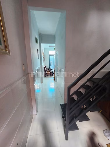 NHÀ ĐƯỜNG LÊ THỊ RIÊNG, 75m2, 3 PHÒNG NGỦ, SÂN TRỒNG CÂY