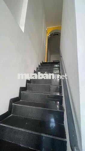 BÁN NHÀ 3 TẦNG MẶT TIỀN HOÀI THANH – GẦN CẦU TRẦN THỊ LÝ. Sát dự án