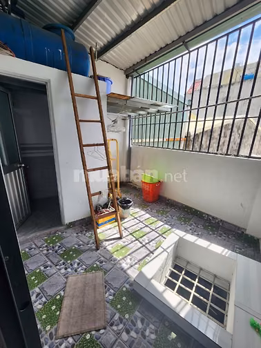 NHÀ ĐƯỜNG LÊ THỊ RIÊNG, 75m2, 3 PHÒNG NGỦ, SÂN TRỒNG CÂY