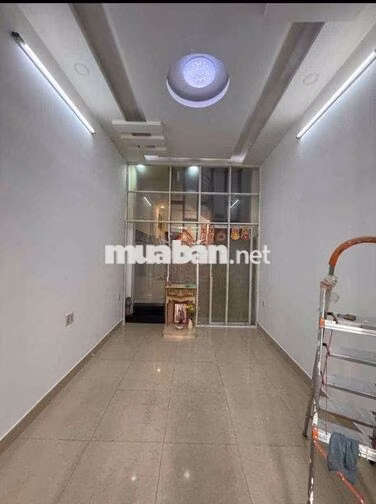 Cho thuê nhà nguyên căn Đường Trần Phú P8 Quận 5
