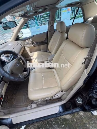 Ford Lazer 2004 1.8L Đen