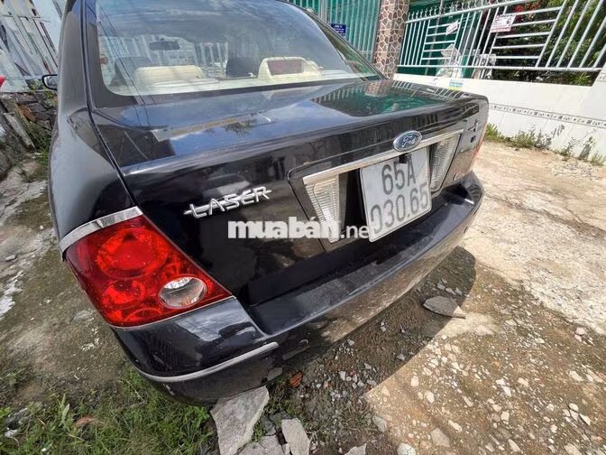 Ford Lazer 2004 1.8L Đen