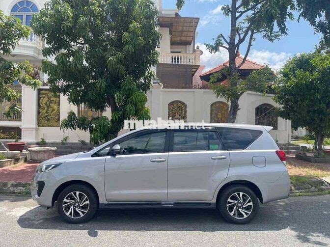 Toyota Innova E 2020 Bạc 8 chỗ Số sàn chủ chạy kĩ