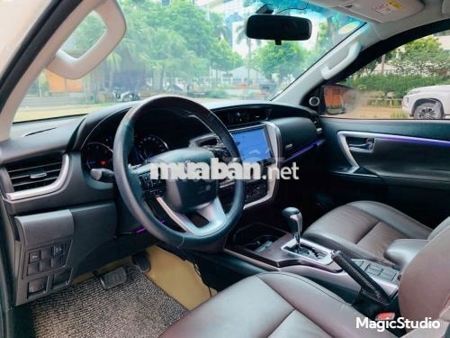Xe Toyota Fortuner 2.4G 4x2 AT 2019 - 755 Triệu