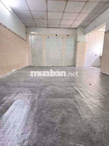PHÒNG RỘNG - TẦNG TRỆT - GẦN BẾN XE MIỀN TÂY