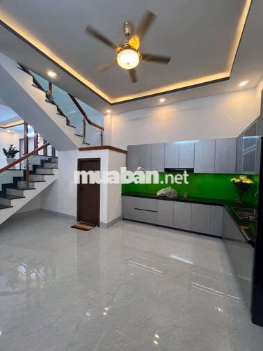 Mới hoàn thiện nhà sổ hồng trệt lầu mặt tiền 