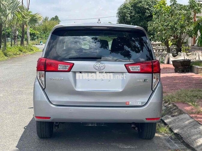 Toyota Innova E 2020 Bạc 8 chỗ Số sàn chủ chạy kĩ