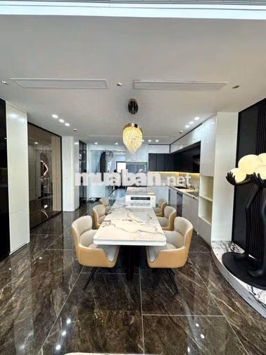 cần sang nhượng nhà phân lô Quân đội gần sân gold Long biên