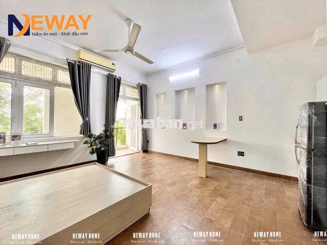 Phòng mới xây ban công đầy đủ nội thất cao cấp gần CẦU CHÁNH HƯNG UEH