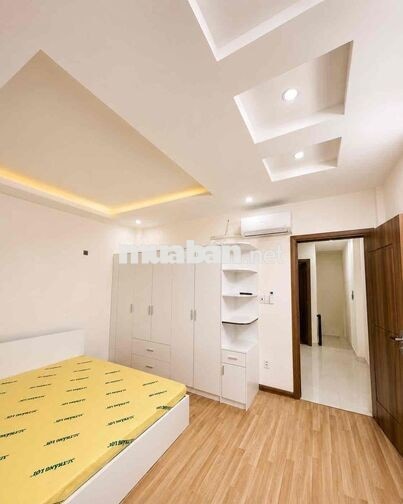 Nhà Hiệp Bình - sát quốc lộ 13 đang mở rộng - hẻm ô tô đậu cửa