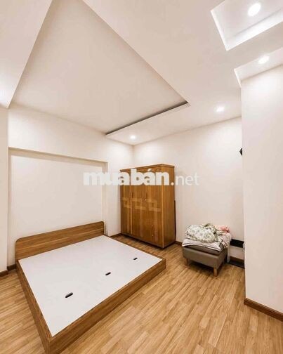 Nhà Hiệp Bình - sát quốc lộ 13 đang mở rộng - hẻm ô tô đậu cửa