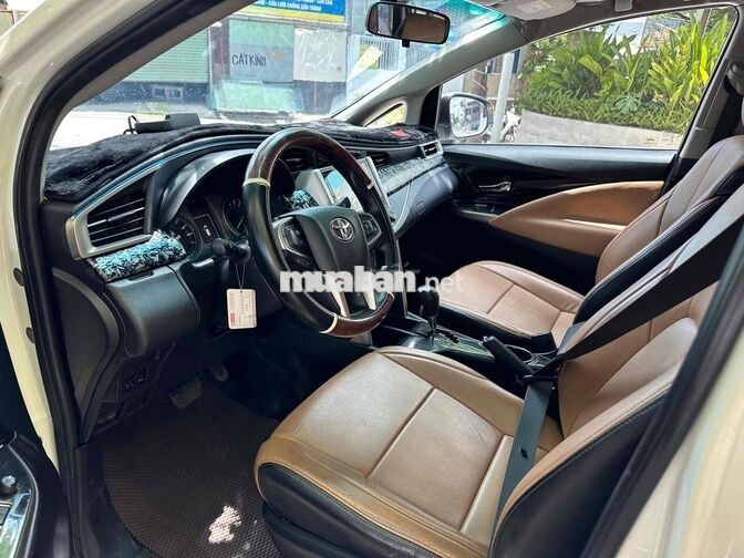 Toyota Innova G 2017 Trắng Tự động 7 chỗ