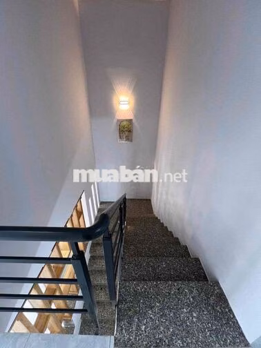 Nhà mới xây ngay gần ngã 3 Tân Kim giá rẻ