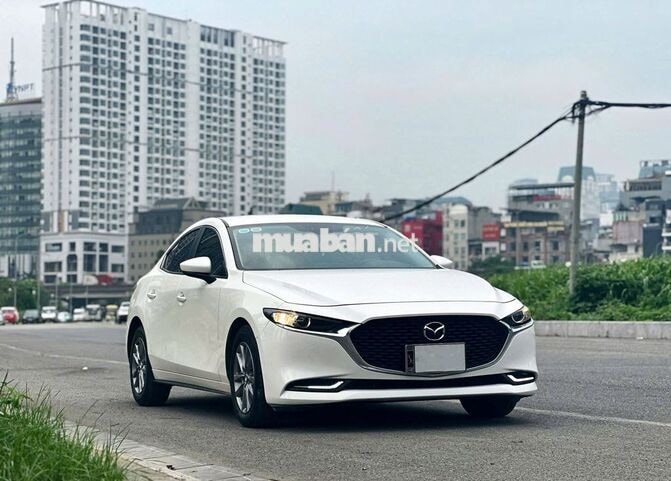 Mazda 3 Deluxe 2025 Trắng 1 vạn
