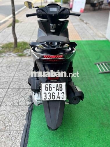 Honda SH 125 CBS 2026 Xám titan 1600km như mới