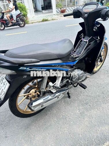 Honda Wave Blade 110 ( góp cần cccd không nợ xấu
