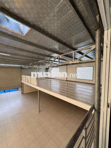 Cho Thuê Kho Xưởng 300m2 - Trống từ đầu tháng 9 Ngay Ngã Tư Gò Mây