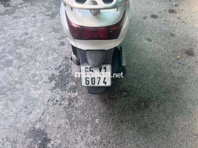 Honda SCR Trắng