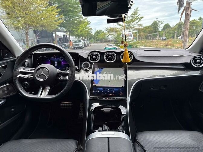 Mercedes C300 AMG 2024 Số tự động Đen