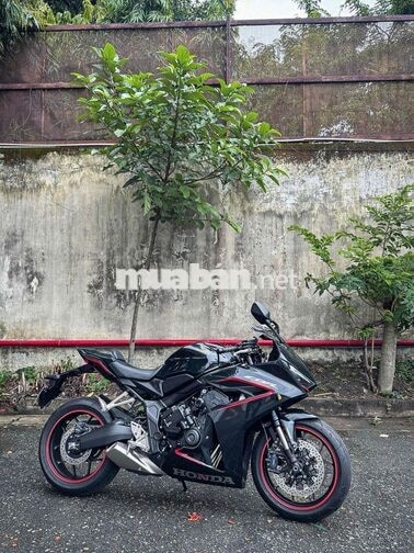 Honda CBR650R E-Clutch 2026