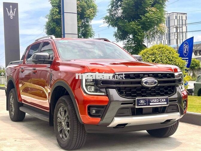 Ford Ranger Wildtrak 2025 Tự động 10 cấp Đỏ Cam