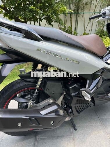 Airblade 150 ABS 2020 Xám xi măng Hỗ trợ gố