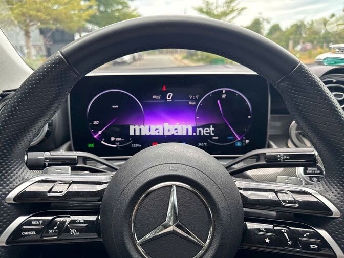 Mercedes C300 AMG 2024 Số tự động Đen