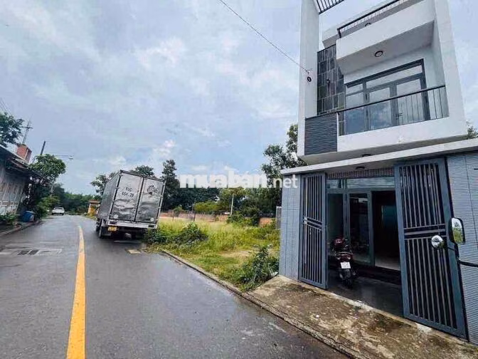 Đất mặt tiền đường nhựa thông xe tải Tân Hiệp