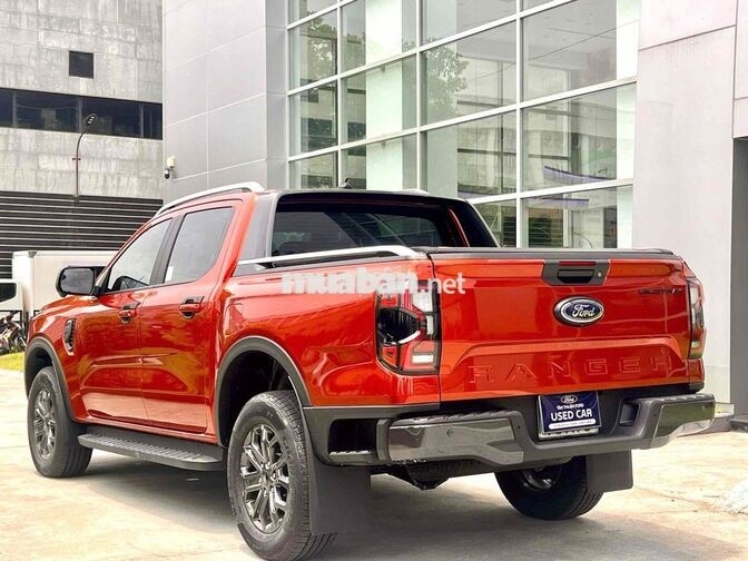 Ford Ranger Wildtrak 2025 Tự động 10 cấp Đỏ Cam