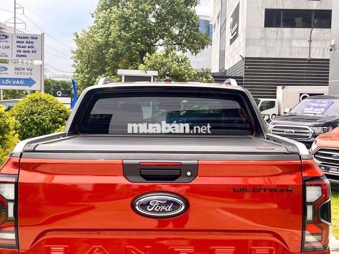 Ford Ranger Wildtrak 2025 Tự động 10 cấp Đỏ Cam