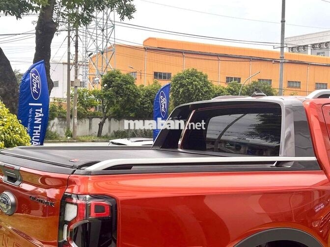 Ford Ranger Wildtrak 2025 Tự động 10 cấp Đỏ Cam