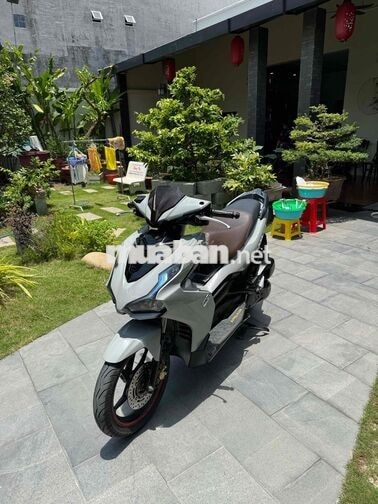 Airblade 150 ABS 2020 Xám xi măng Hỗ trợ gố
