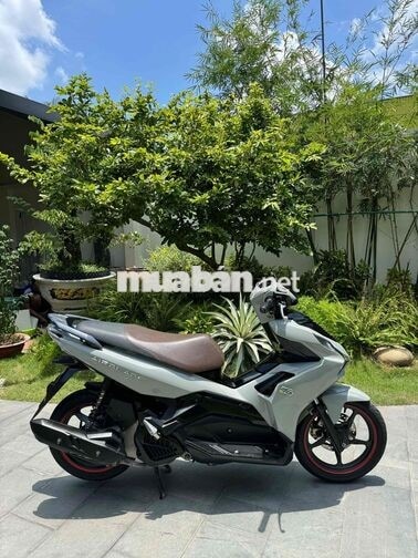 Airblade 150 ABS 2020 Xám xi măng Hỗ trợ gố